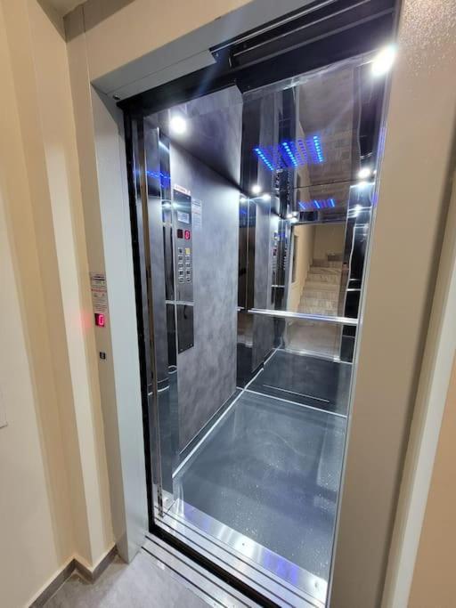 8 Blocks Apartments 1B Alexandroupoli Bagian luar foto