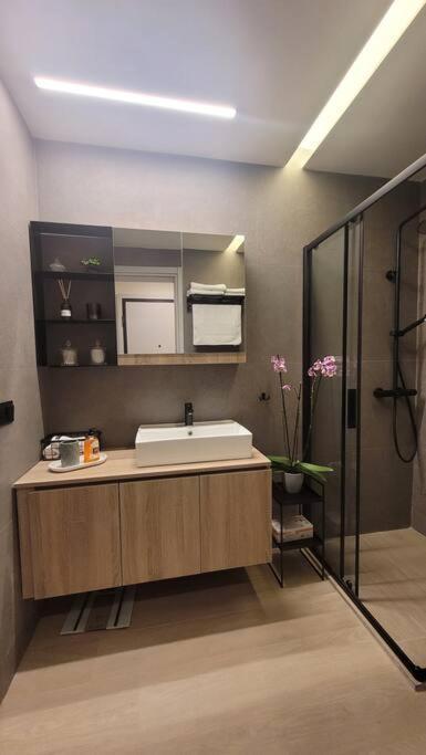 8 Blocks Apartments 1B Alexandroupoli Bagian luar foto