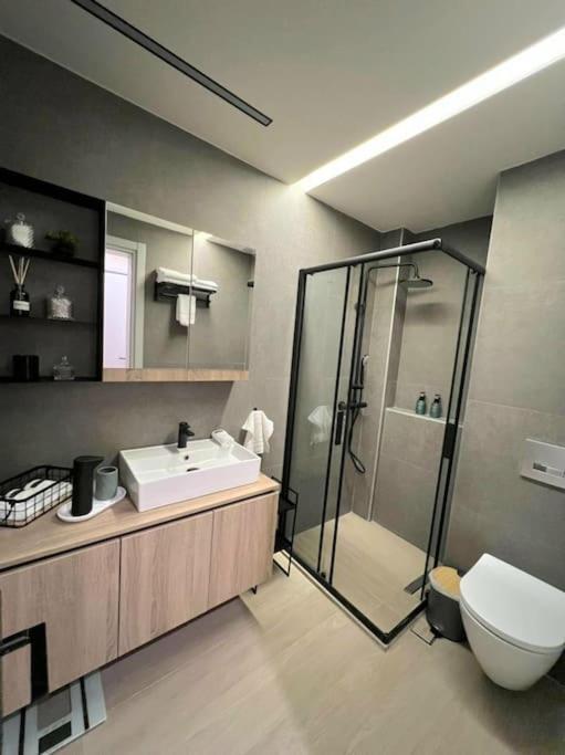 8 Blocks Apartments 1B Alexandroupoli Bagian luar foto