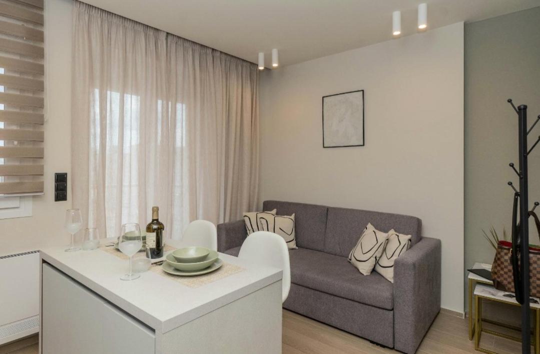 8 Blocks Apartments 1B Alexandroupoli Bagian luar foto